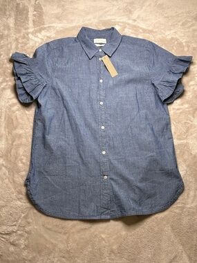 J Crew Classic Fit Chambray Ruffle Sleeve Shirt Womens 8 Blue Button Up Preppy